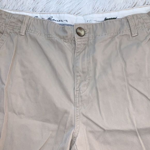 Eddie Bauer Blakely Light Tan Shorts - Picture 3 of 10